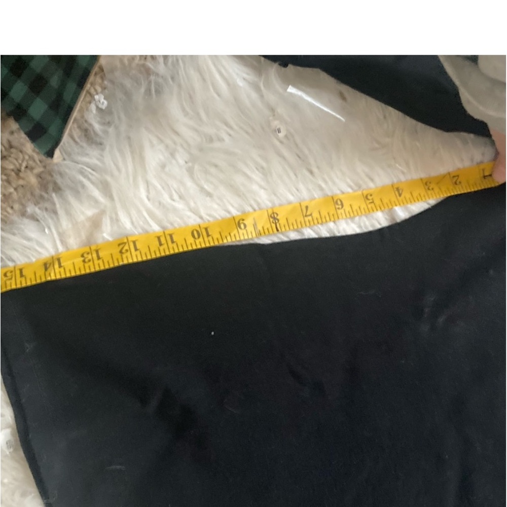 EXCELLENT LIKE NEW! Chanel 3/4 length sleeve Top Beauty Counter Top - Picture 12 of 14